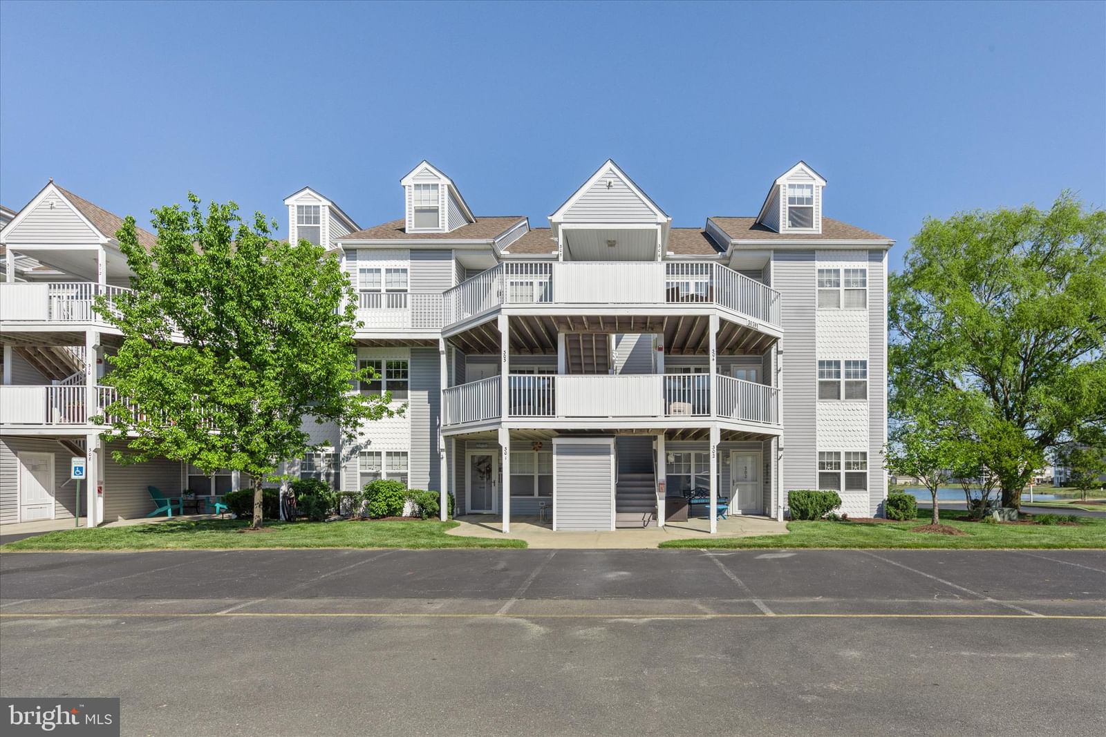 30381 CROWLEY DRIVE #303 photograph