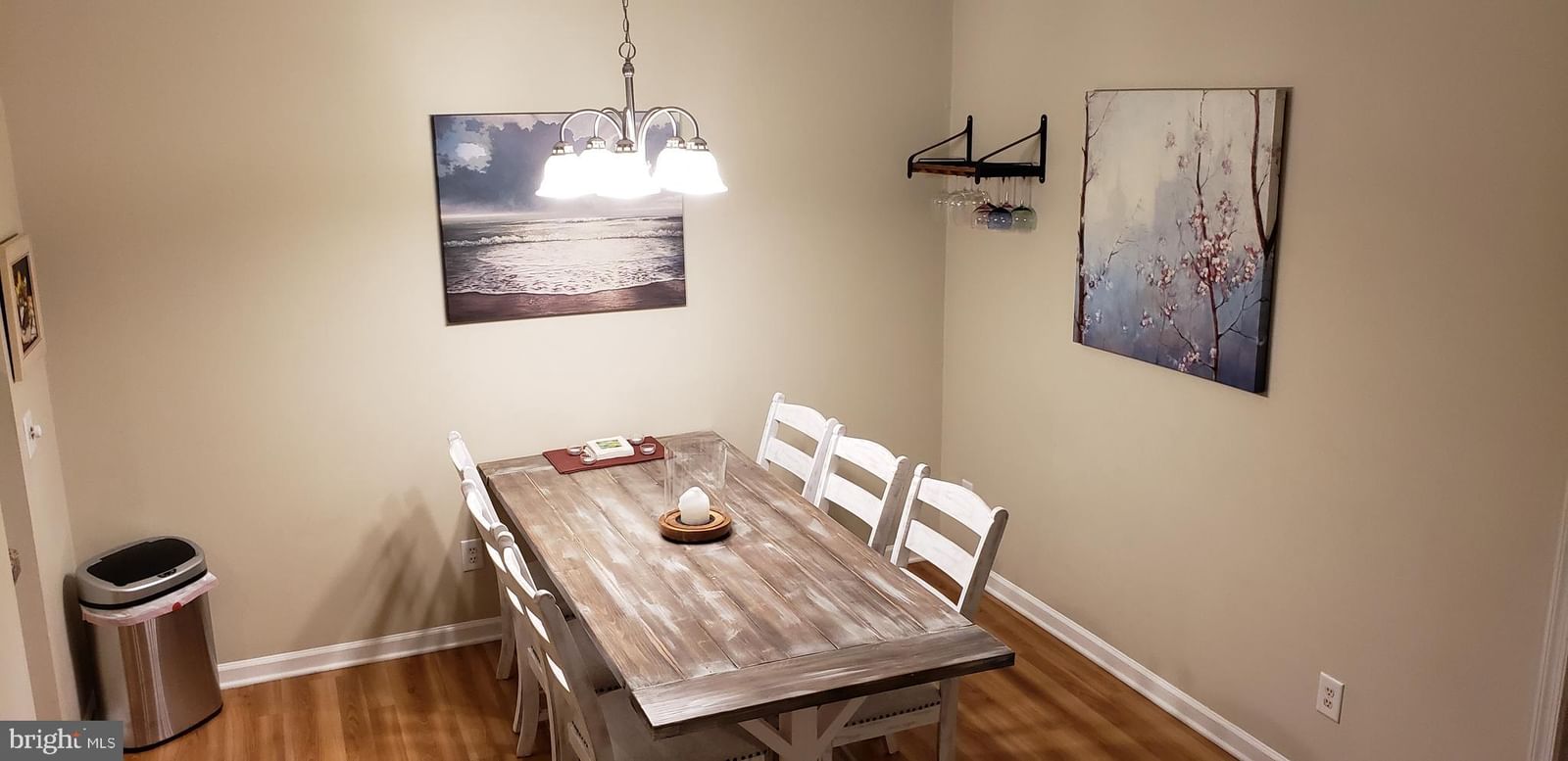 400 CASCADE LANE #405 photograph