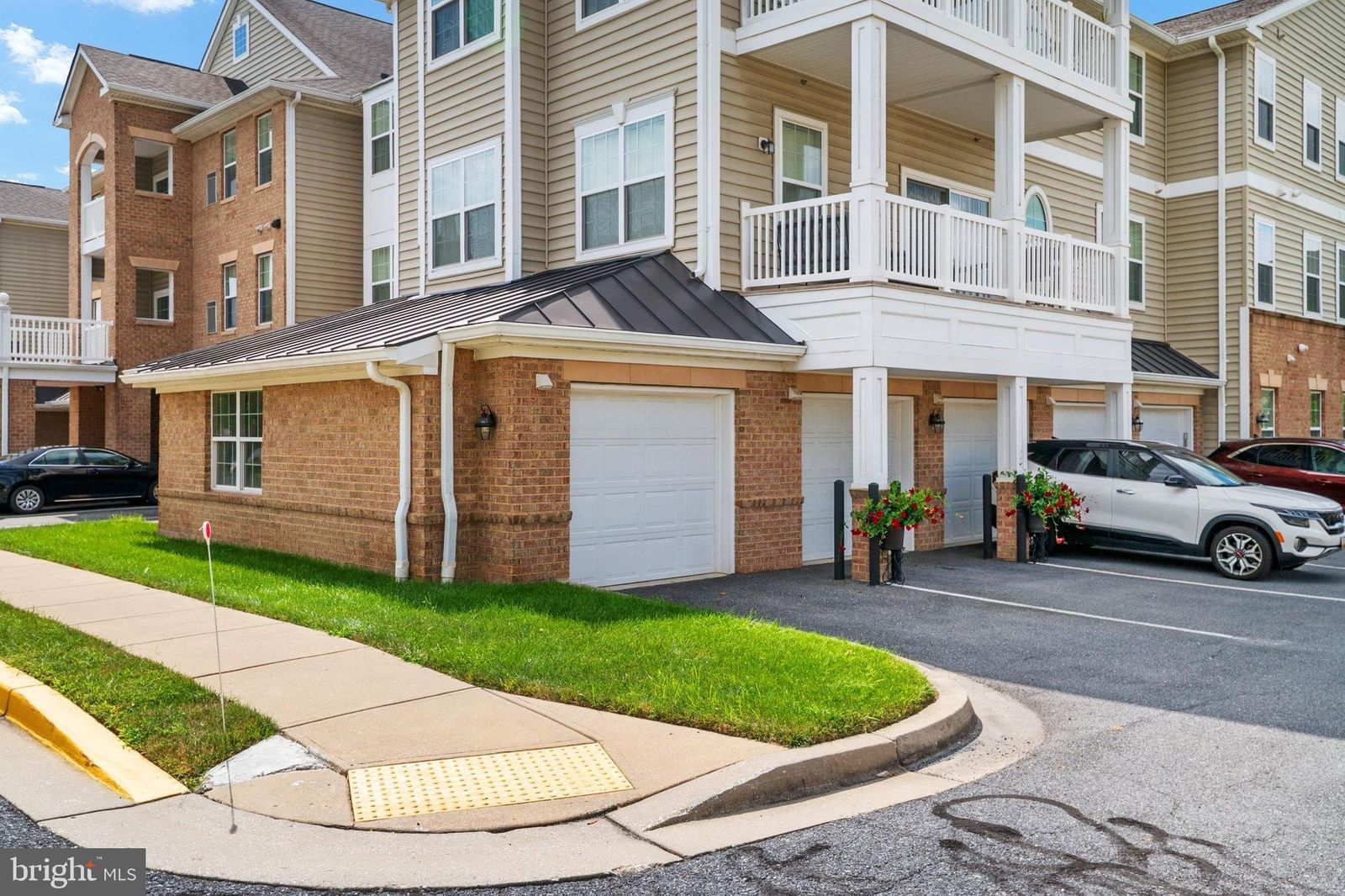 1409 WIGEON WAY #304 photograph