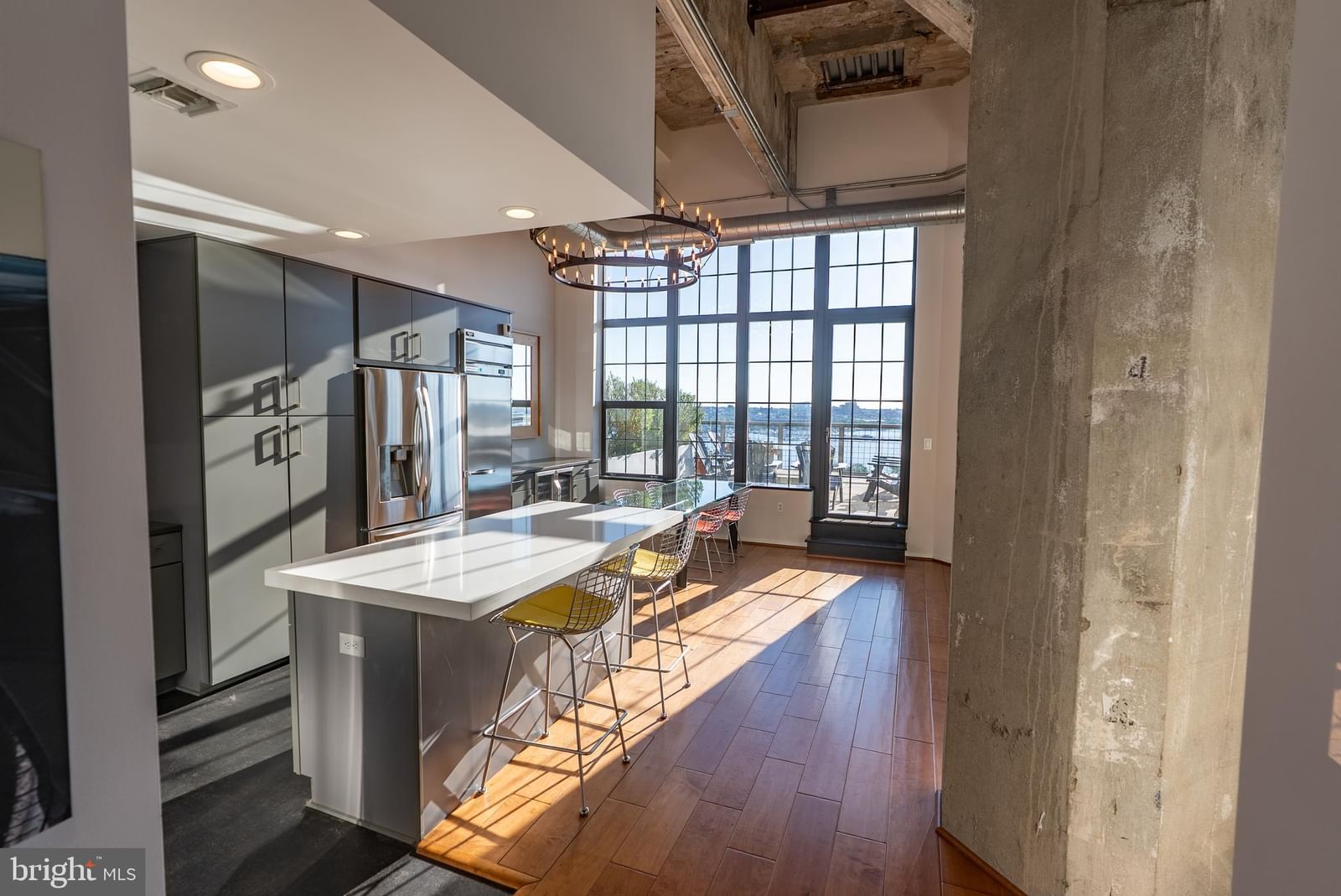 1200 STEUART STREET #1413 photograph