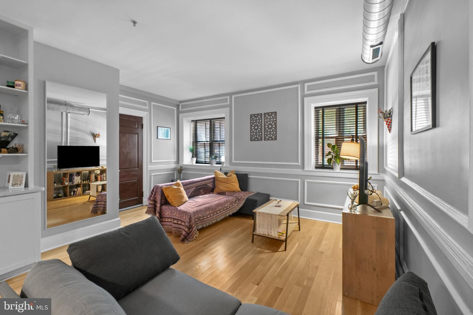 104 W MADISON STREET #1 photograph