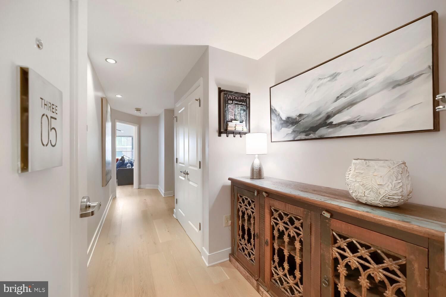 850 ALICEANNA STREET #305 photograph
