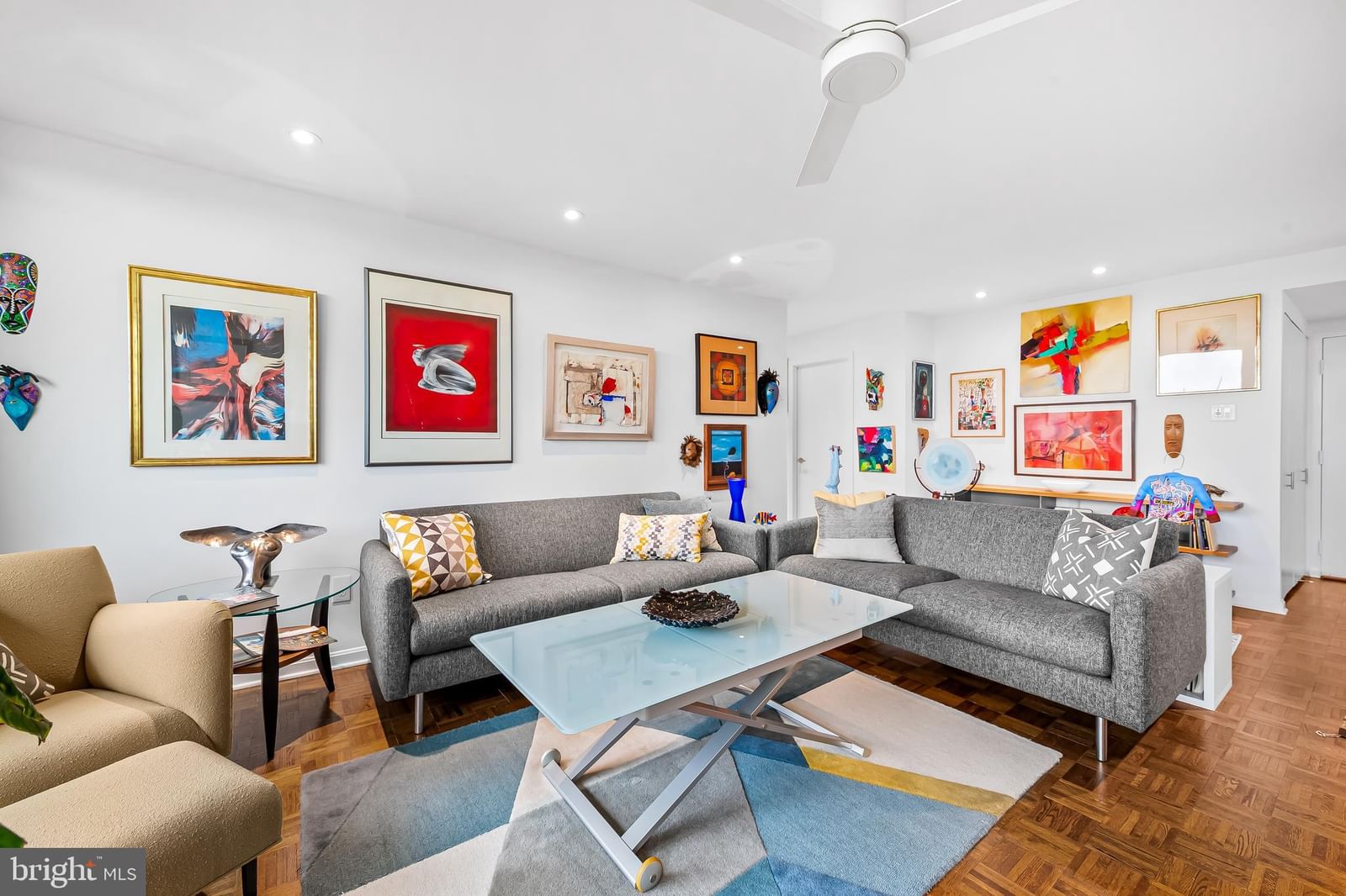 4100 N CHARLES STREET #1114 photograph