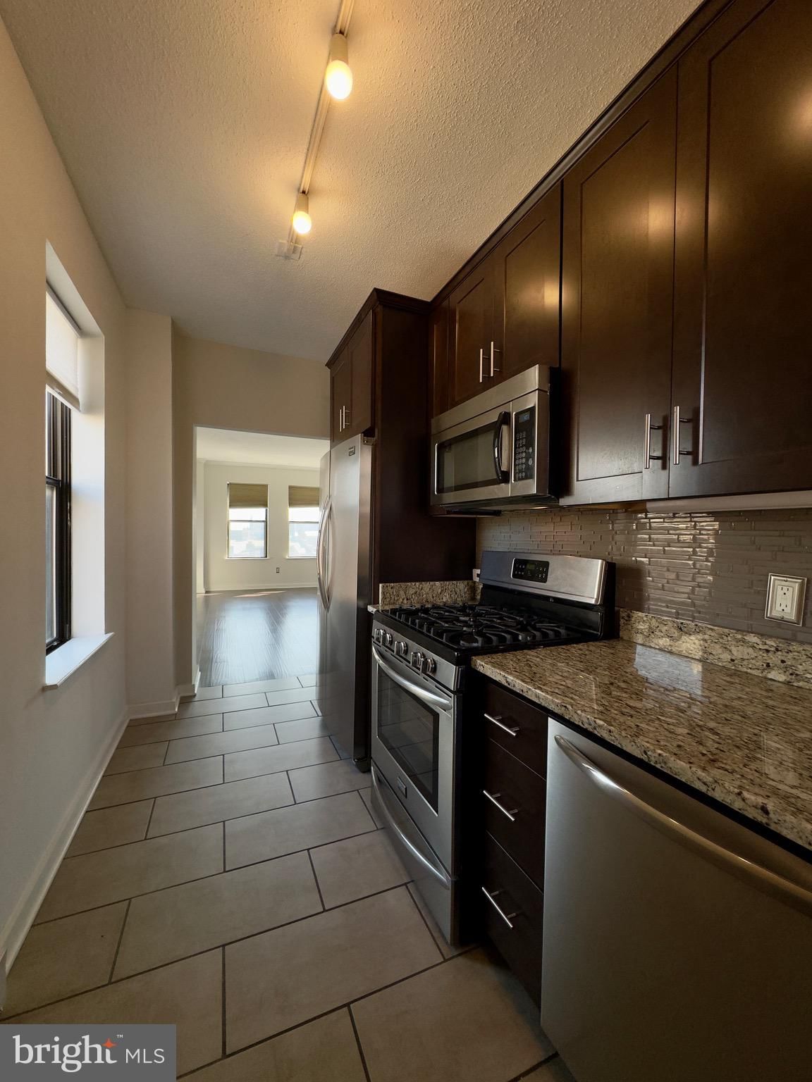 1001 SAINT PAUL STREET #5H photograph