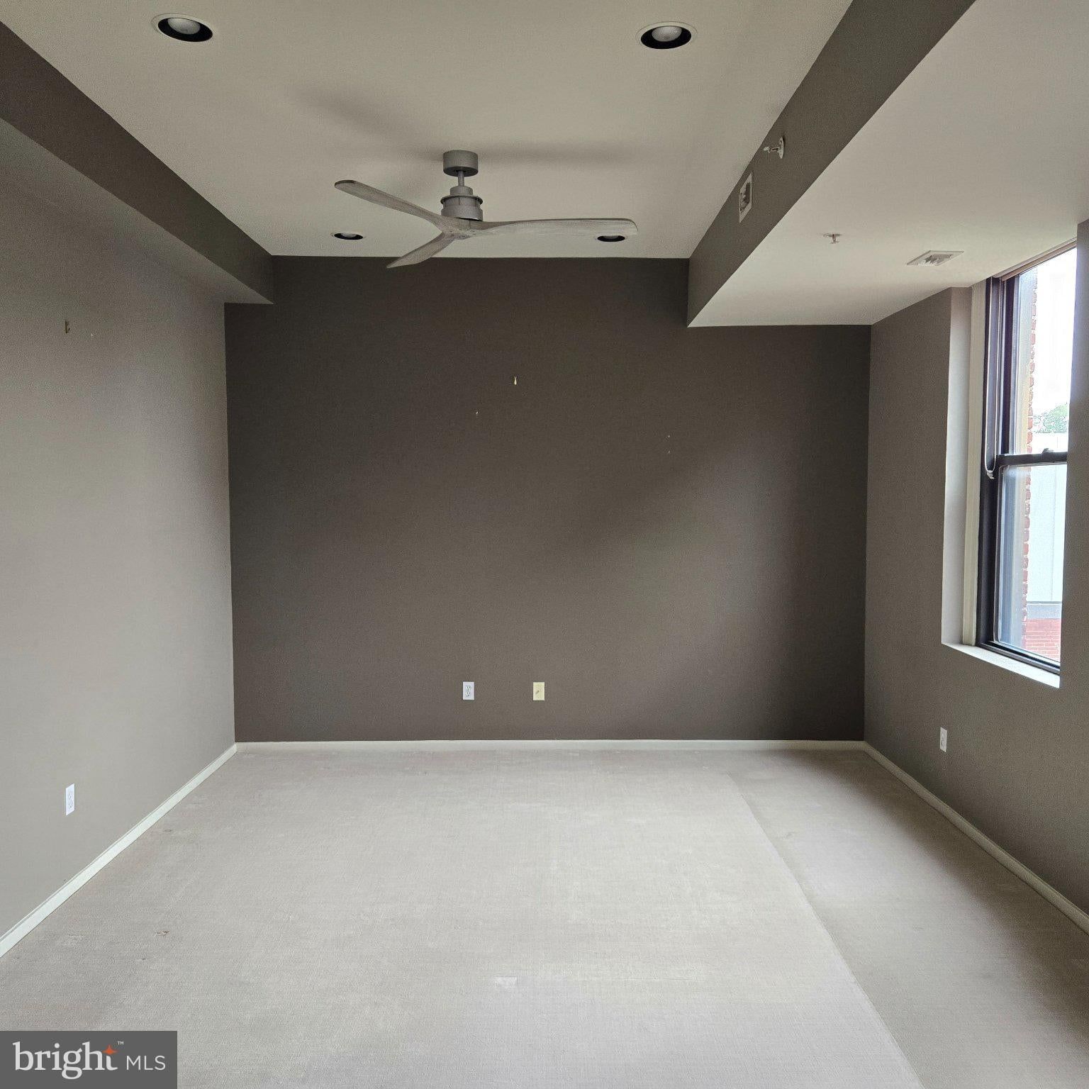 1211 LIGHT STREET #312 photograph