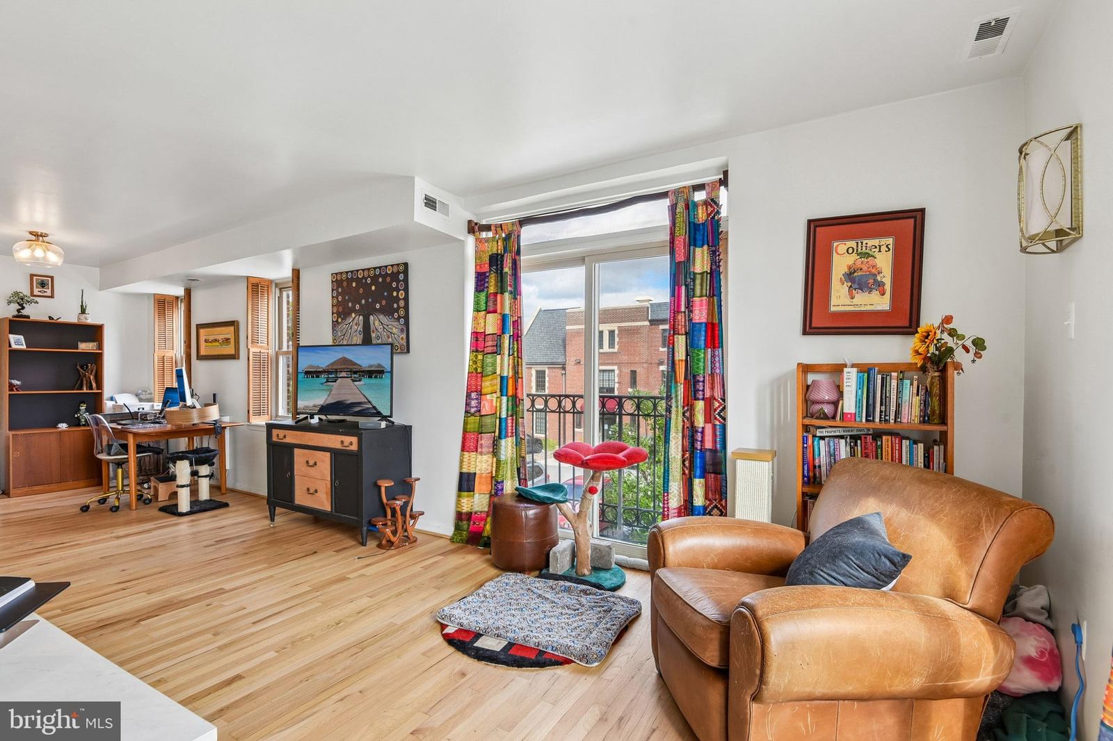 723 S CHARLES STREET S #204 photograph
