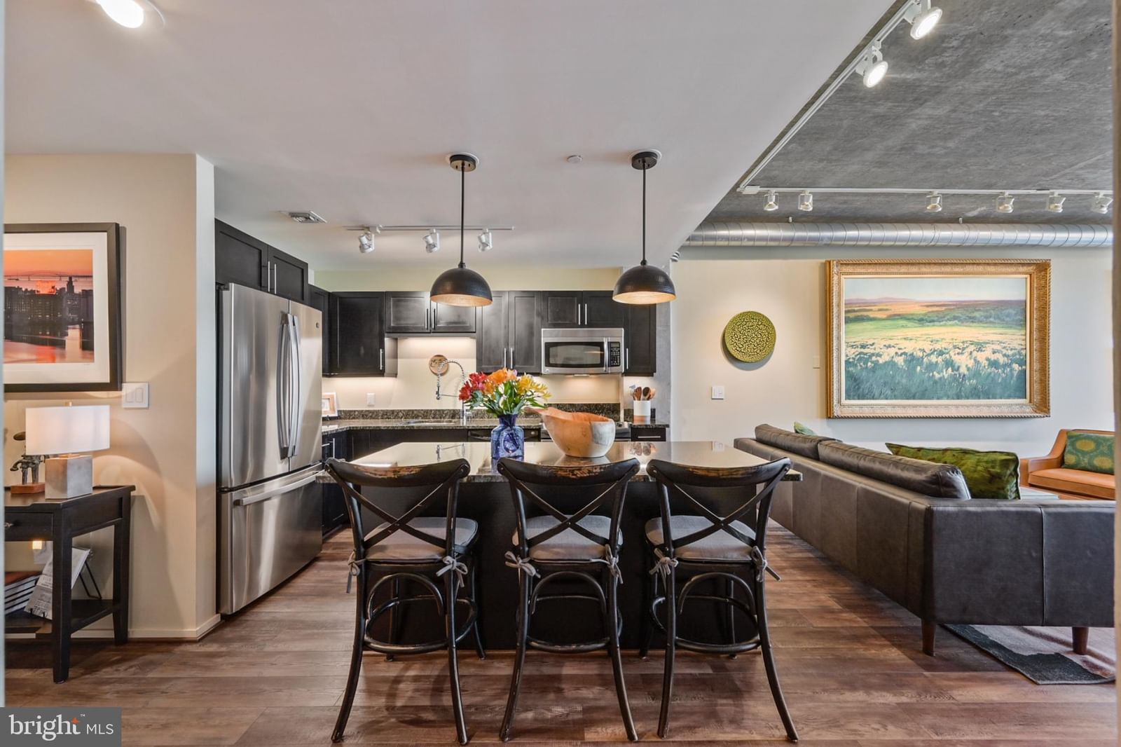 1200 STEUART STREET #327 photograph