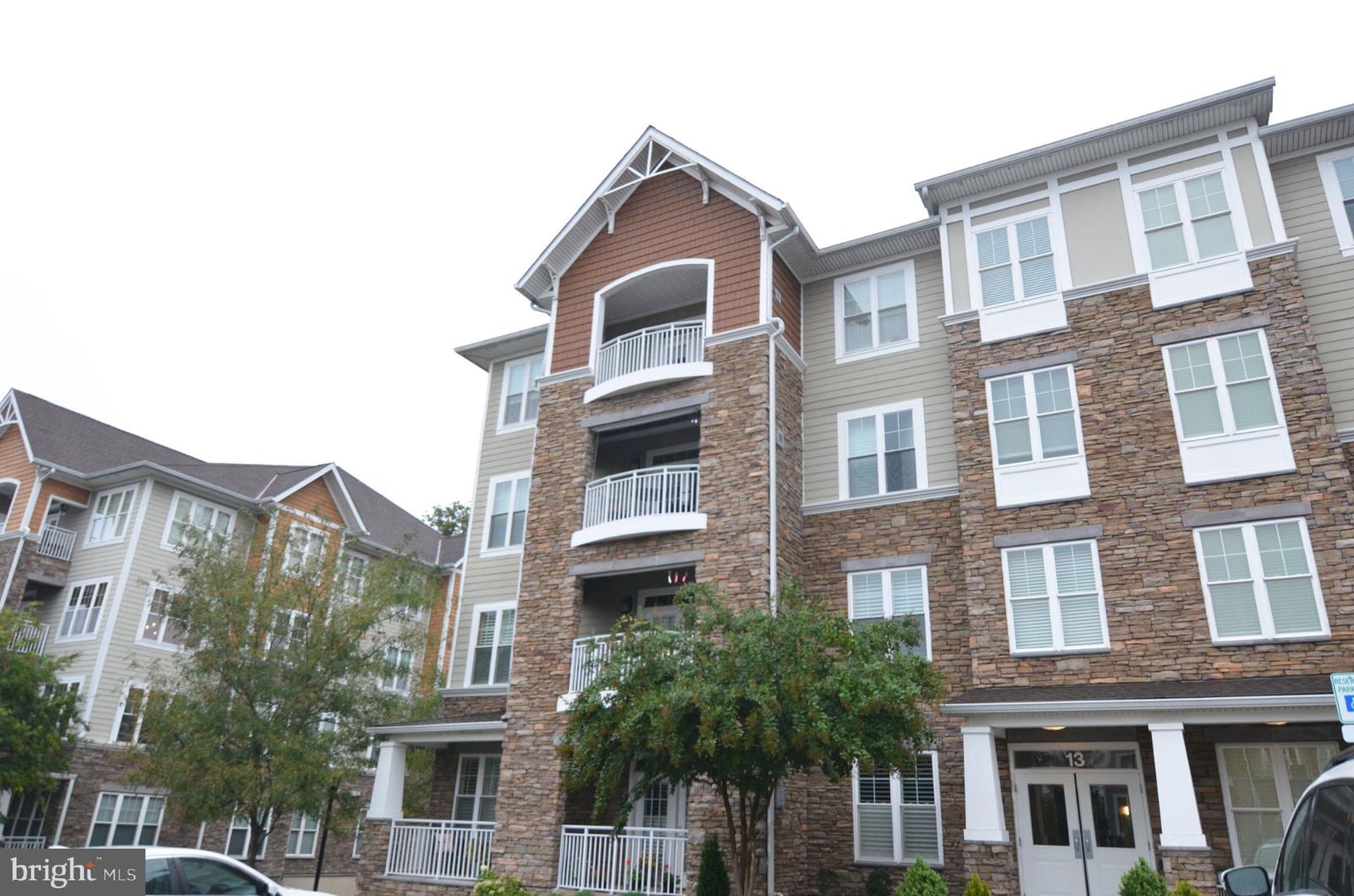 13 CLAY LODGE LANE #203 photograph