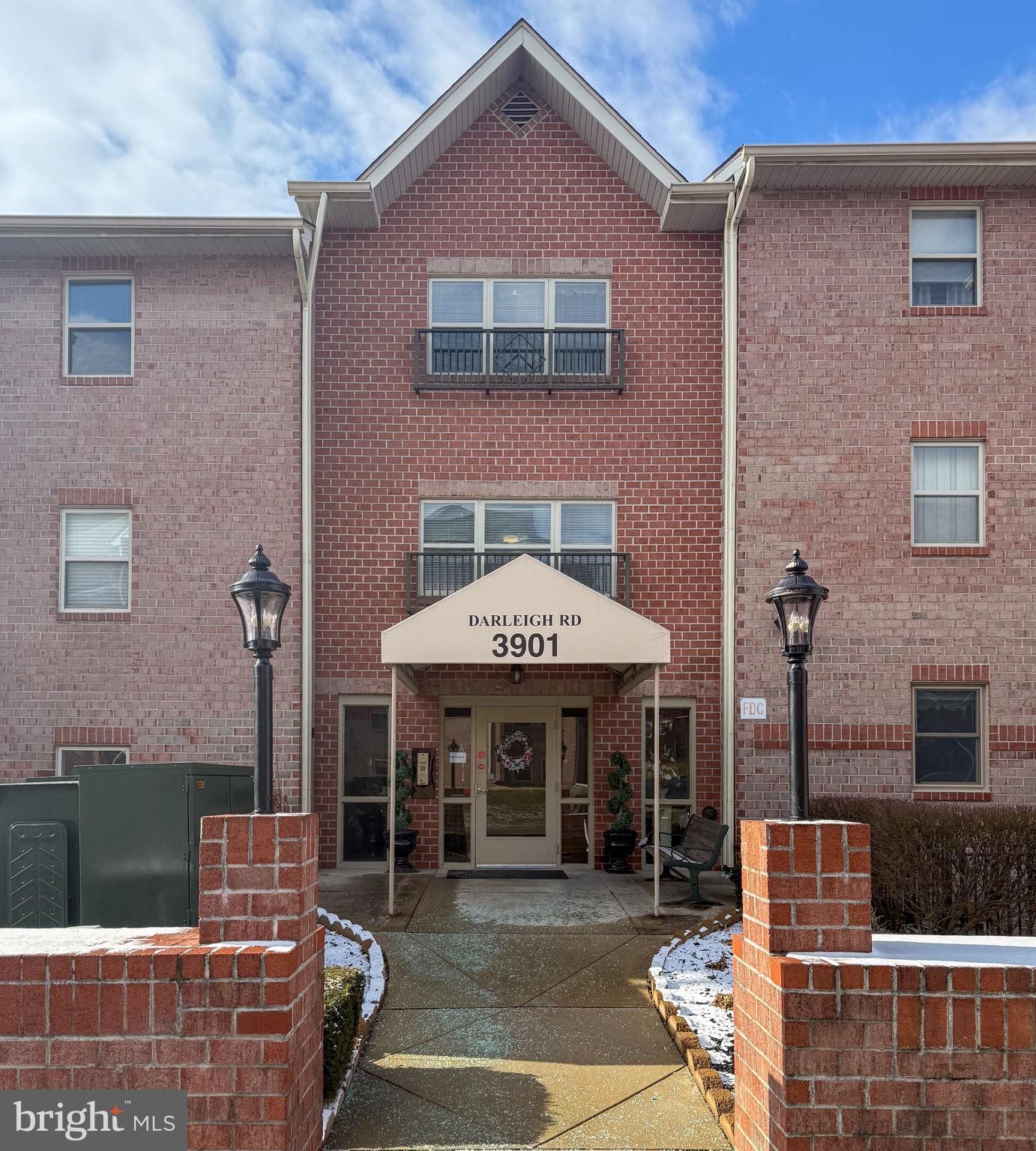 3901 DARLEIGH ROAD #3G photograph