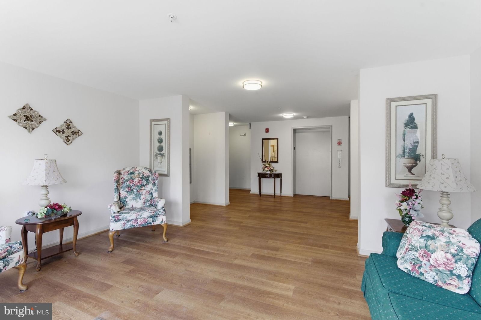 3901 DARLEIGH ROAD #3G photograph