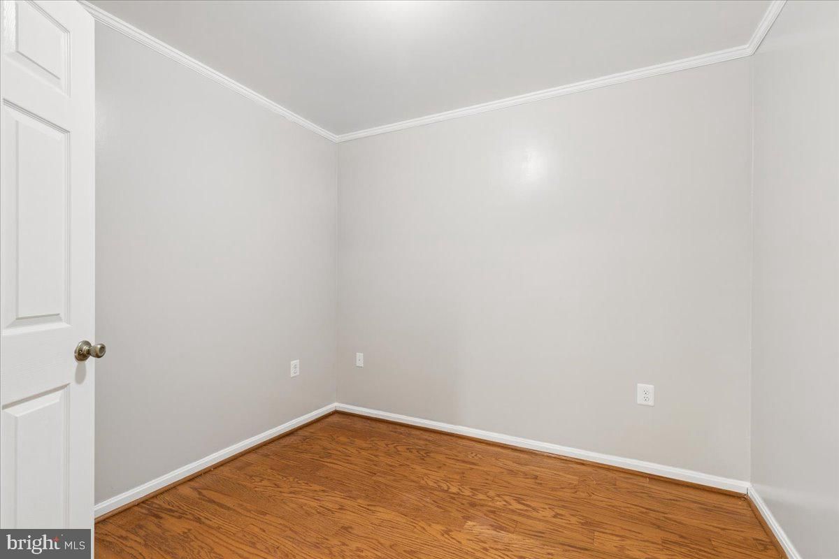 4550 CHAUCER WAY #104 photograph
