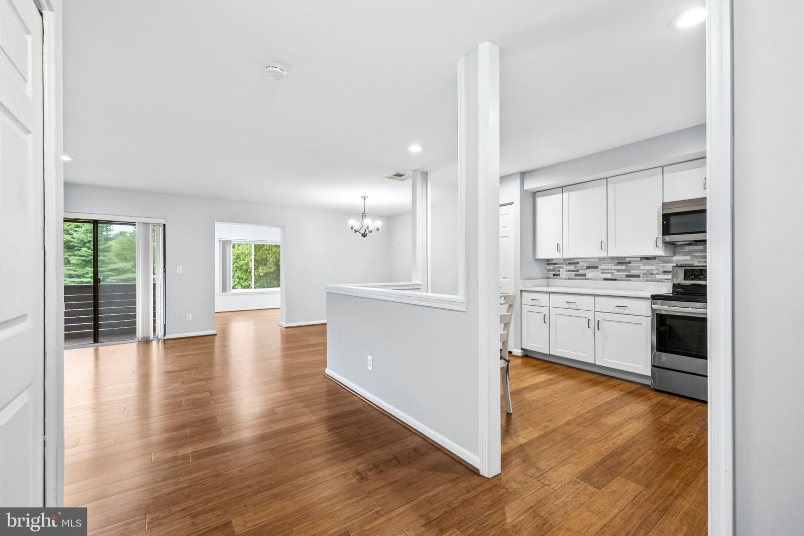 2 CANDLEMAKER COURT #202 photograph