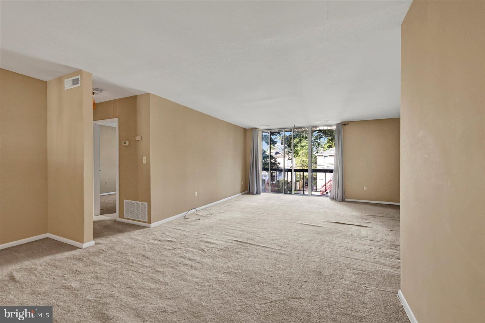 130 SLADE AVENUE #210 photograph