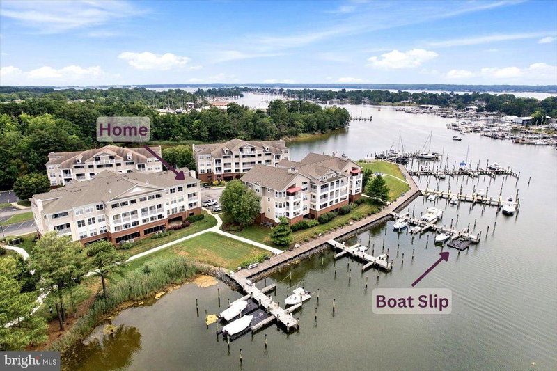 534 OYSTER BAY PLACE Unit 401
