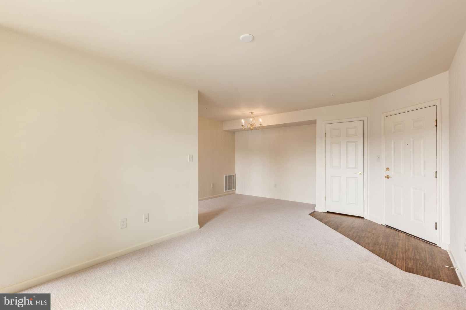 820 WEMBLEY DRIVE Dr #3A photograph