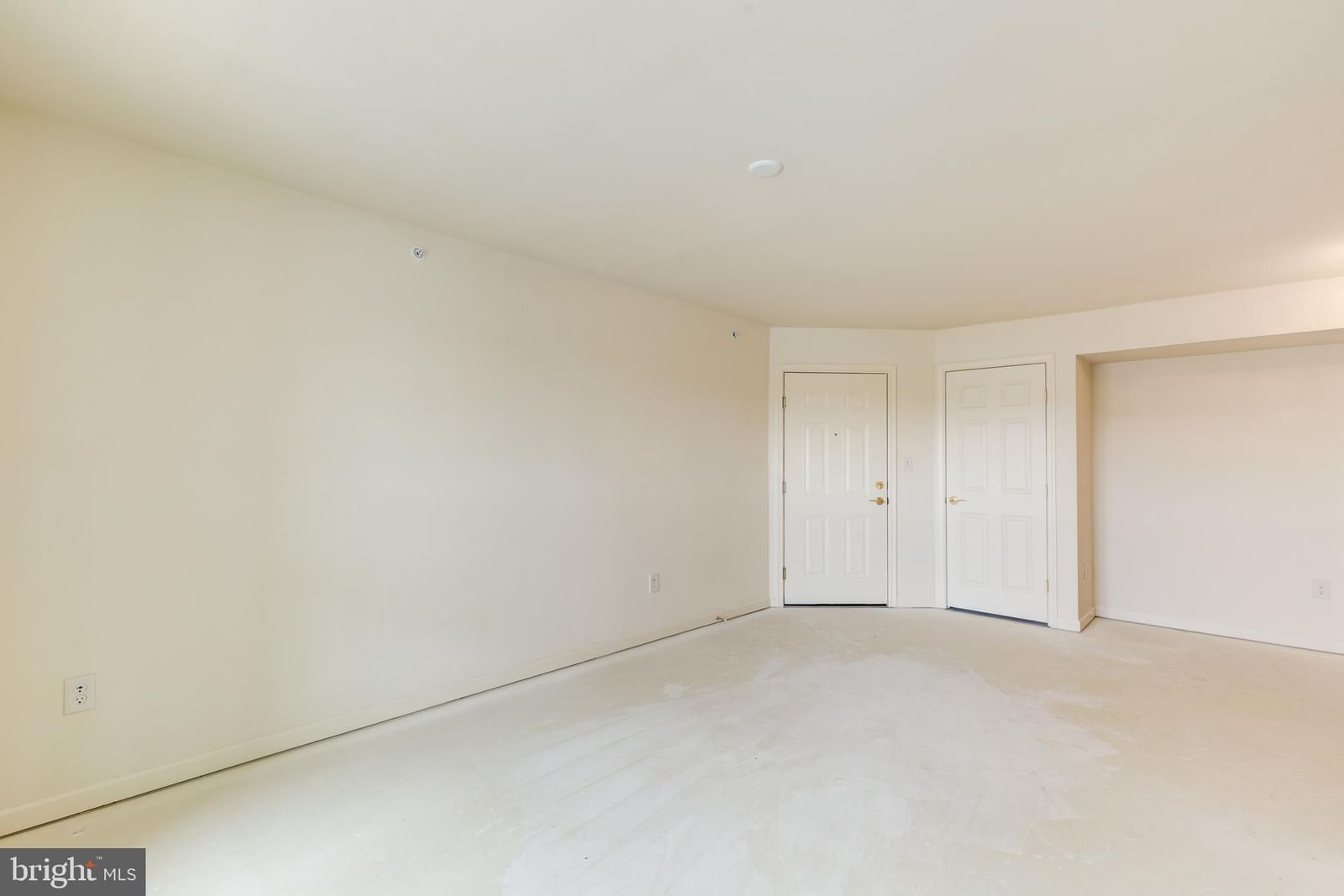 820 WEMBLEY DRIVE Dr #2D photograph