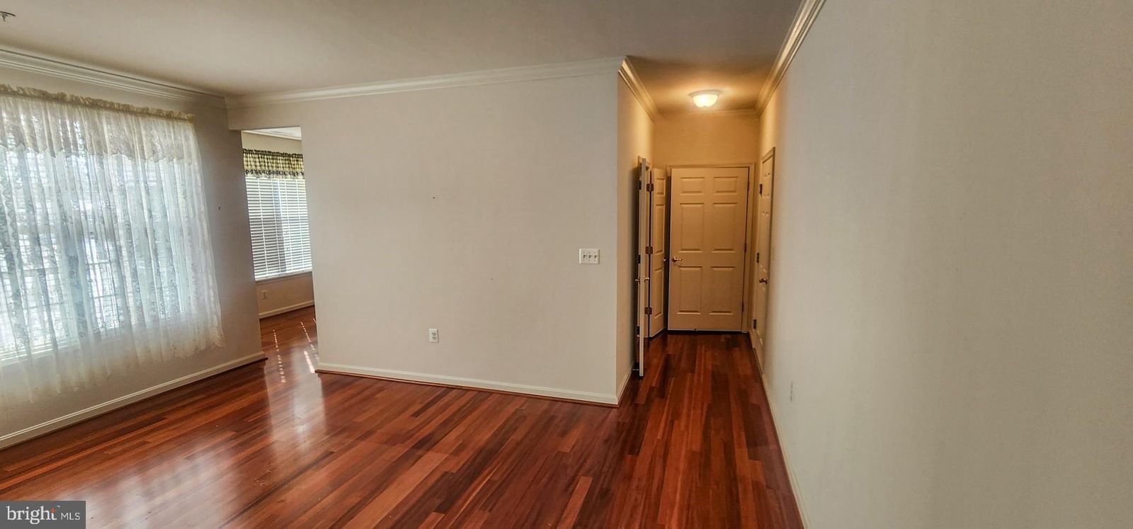 1599 HOMELAND DRIVE #3E photograph