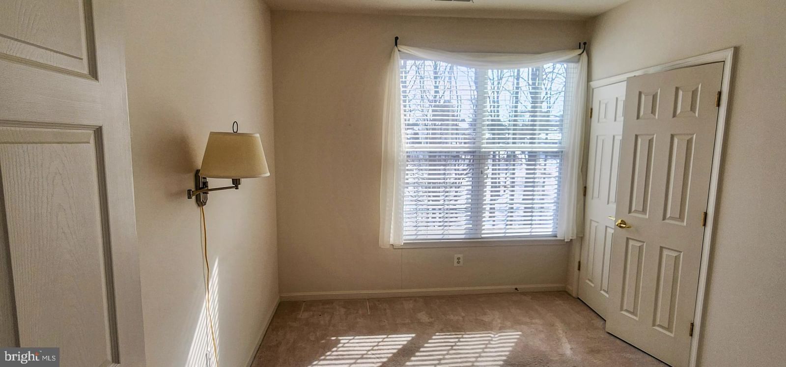 1599 HOMELAND DRIVE #3E photograph