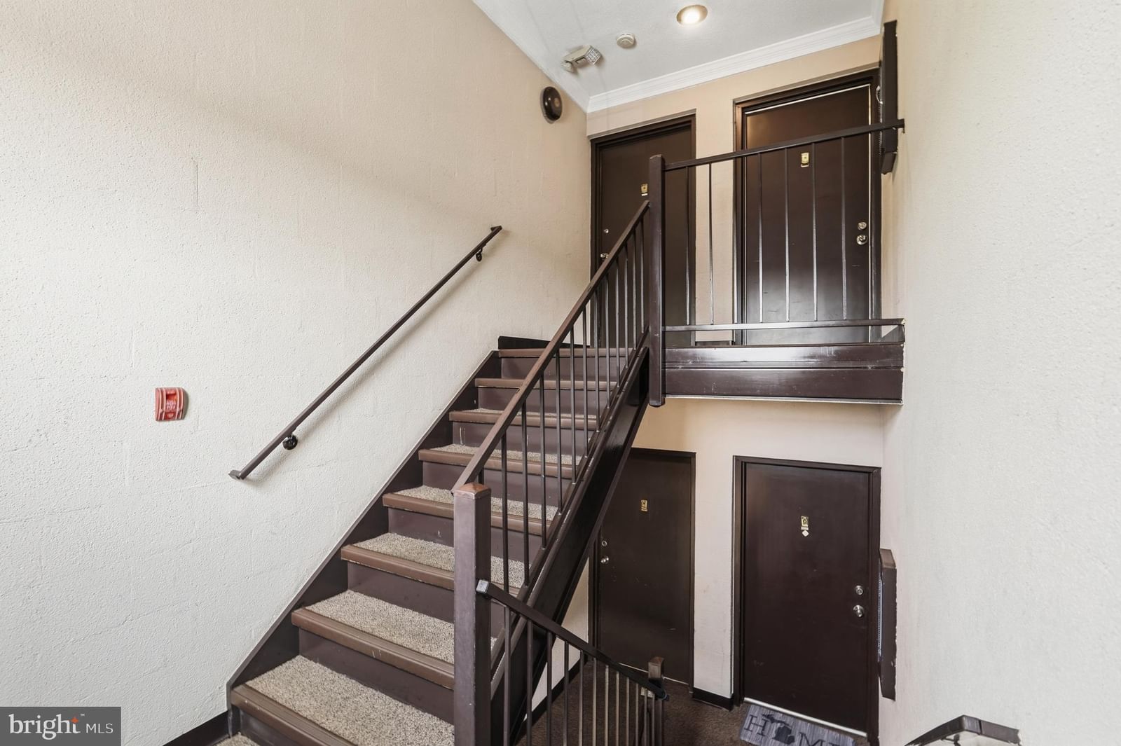 1403 KEY PARKWAY #301A photograph
