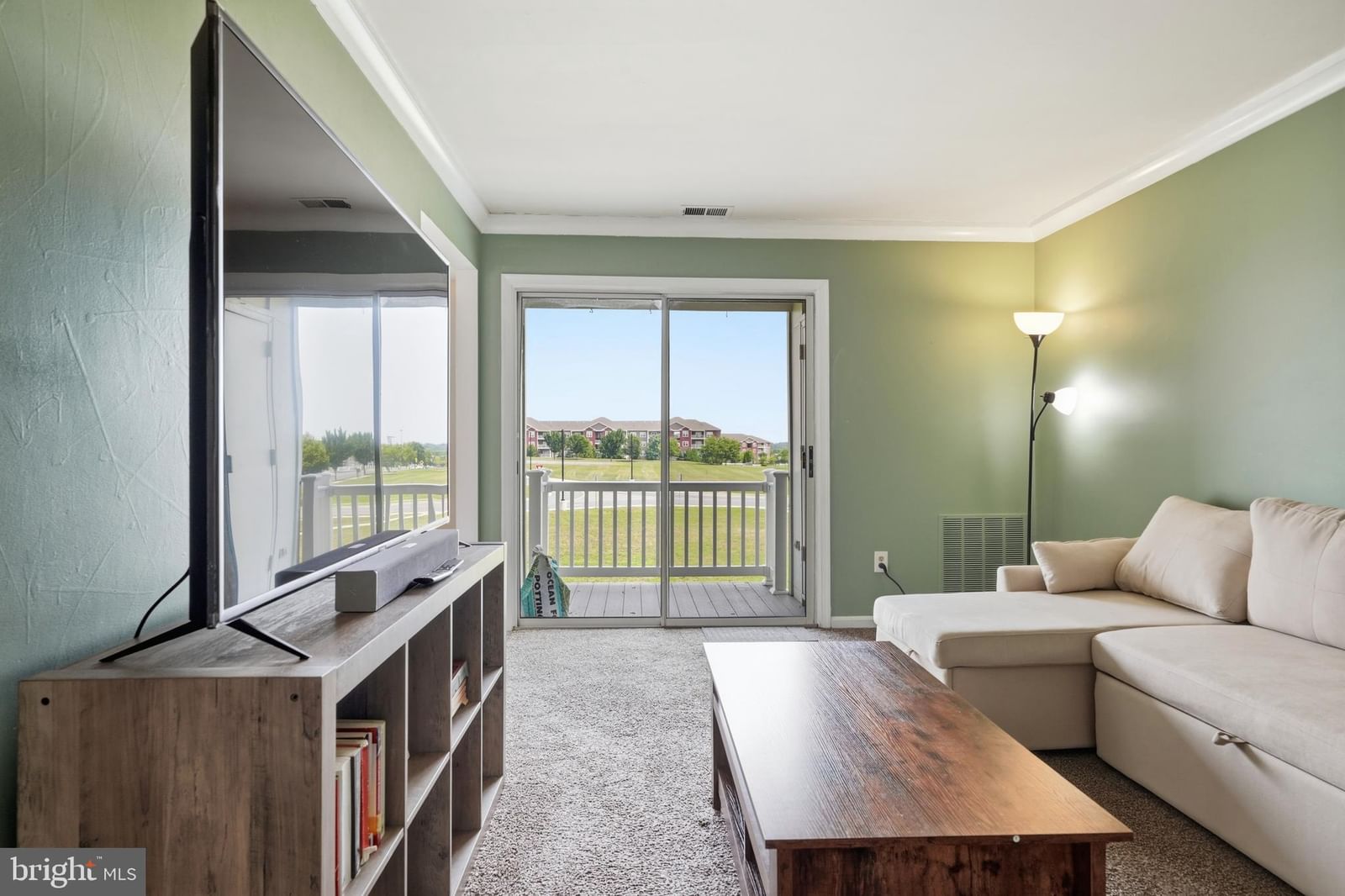 1403 KEY PARKWAY #301A photograph