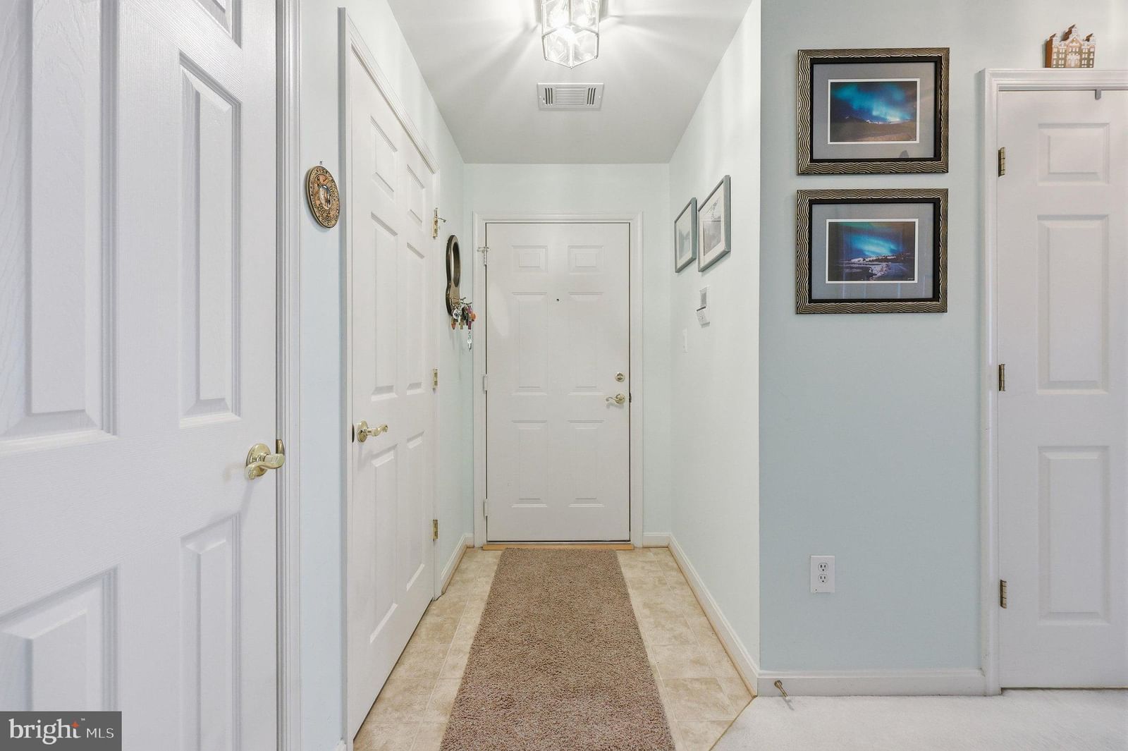 2501 COLERIDGE DRIVE photograph