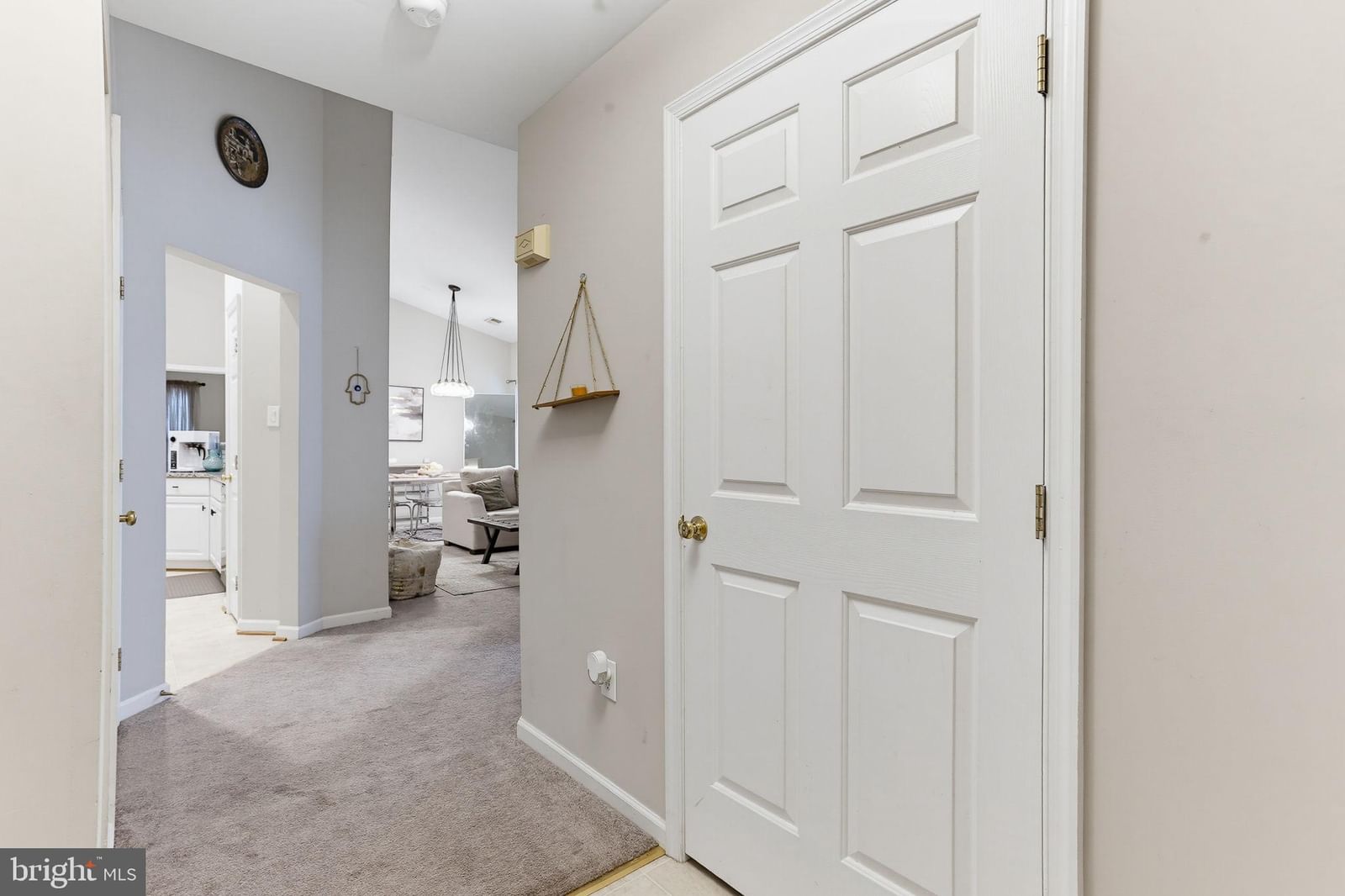 501 PATTON CIRCLE #6K photograph