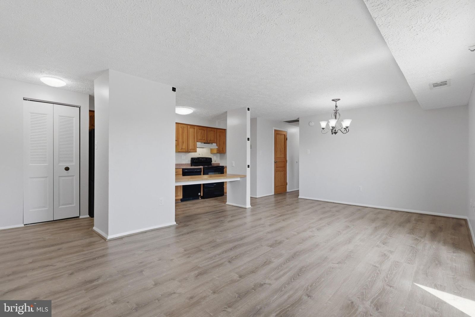 993 HEATHER RIDGE DRIVE #5H photograph