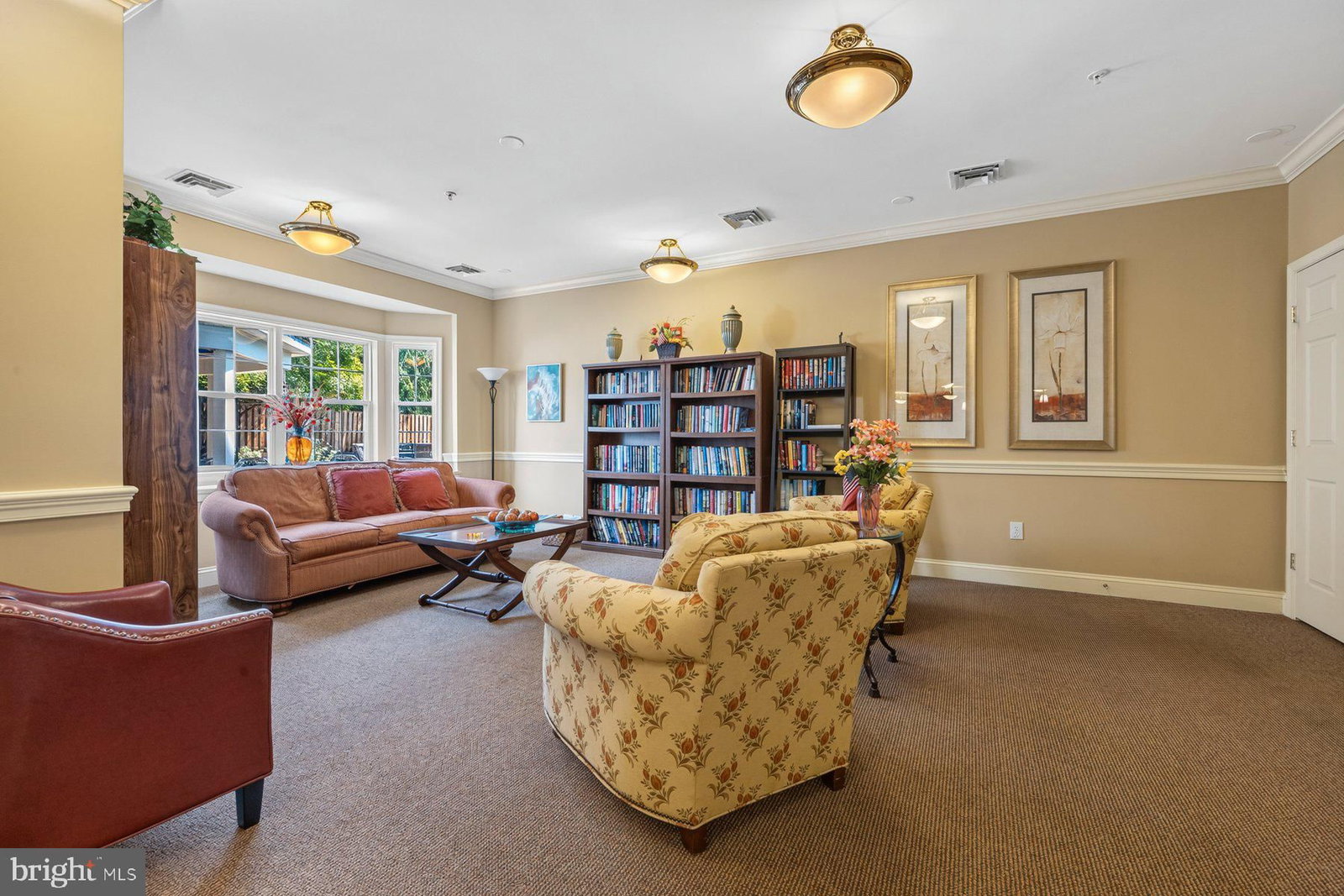 120 BURGESS HILL WAY #308 photograph