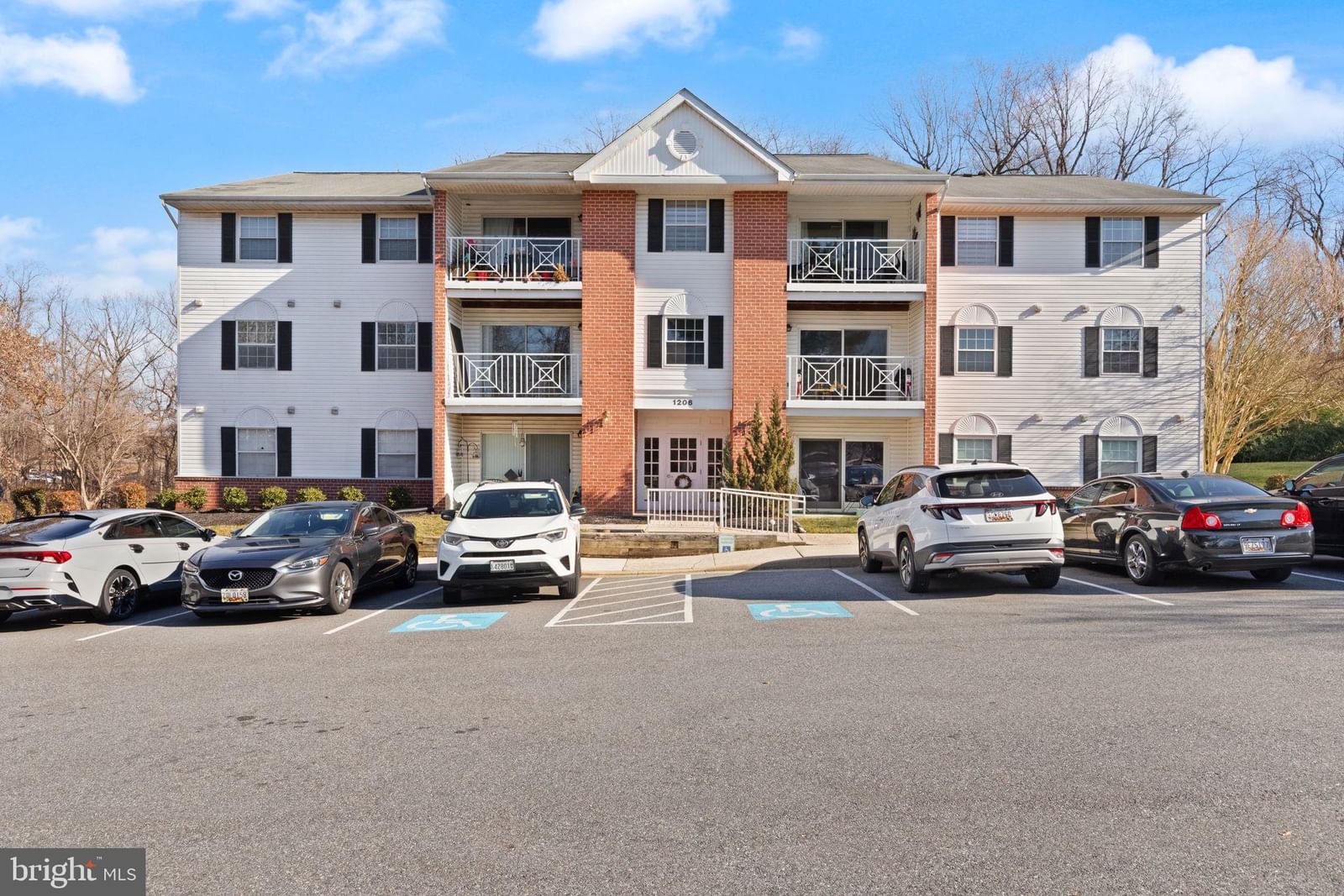 1206 BRAMBLE WOOD COURT #201 photograph