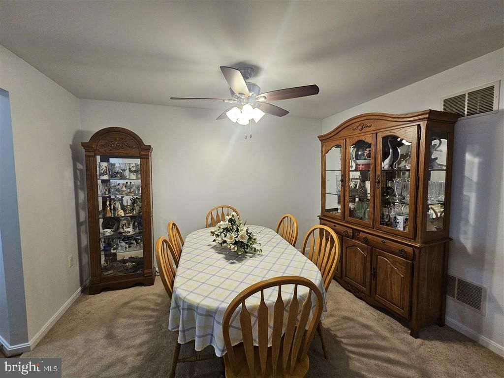 1702 RICH WAY #3D photograph
