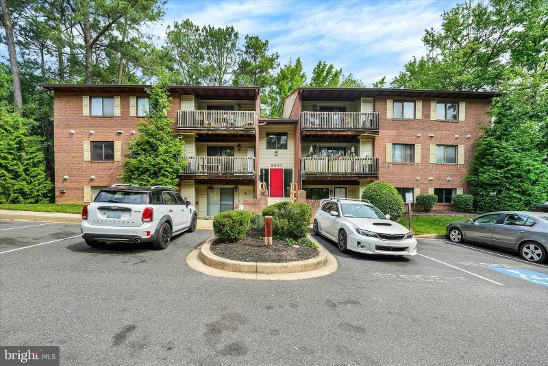 2007 MAGNOLIA WOODS COURT Unit B