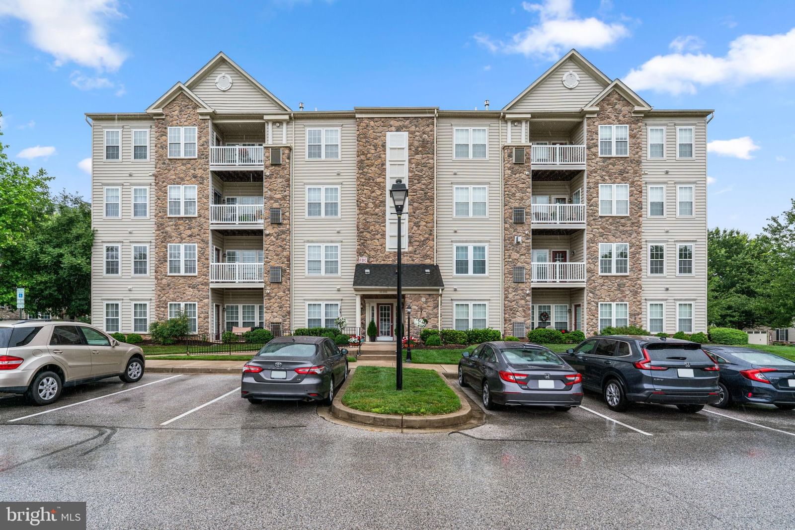 11185 CHAMBERS COURT #H photograph