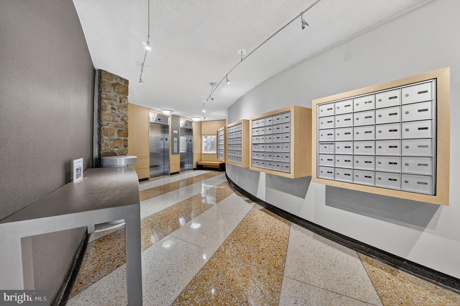 4242 E WEST HIGHWAY #714 photograph