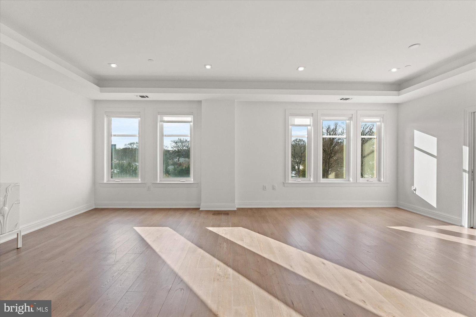 8551 CONNECTICUT AVENUE #602 photograph
