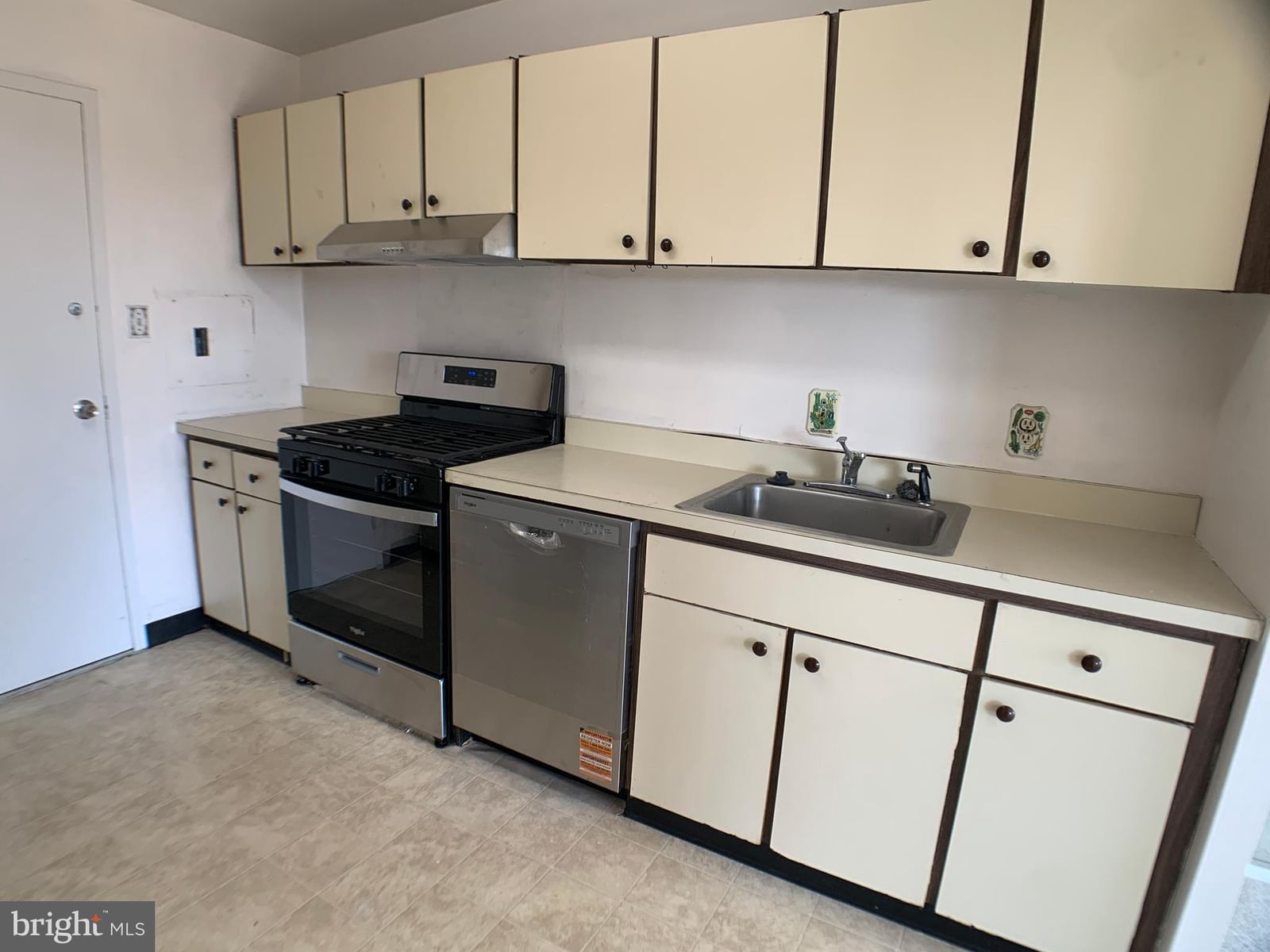 1111 UNIVERSITY BOULEVARD W #919-A photograph