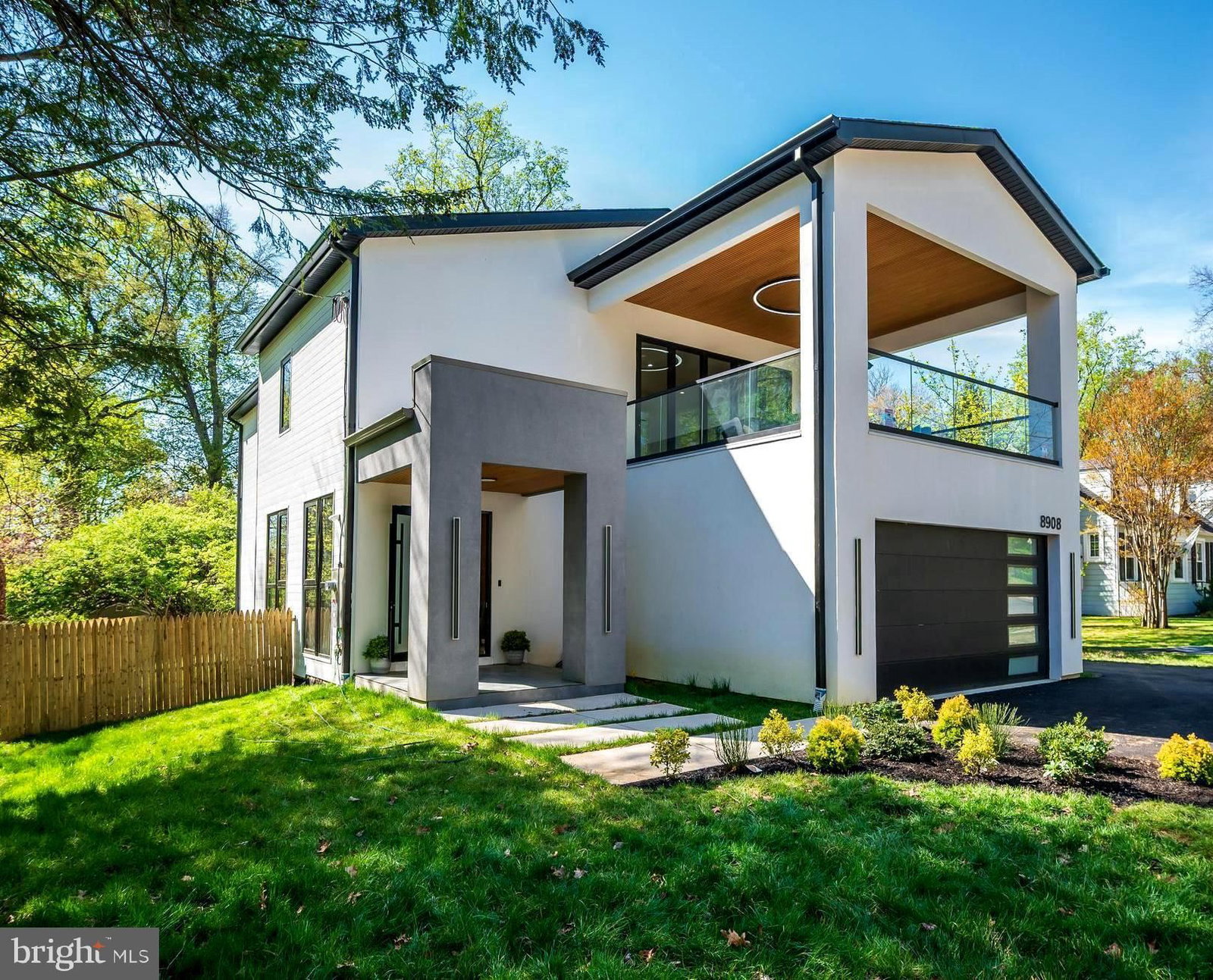 8908 MOHAWK LN, BETHESDA 20817, MD