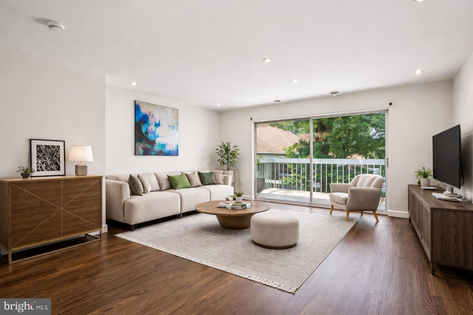 3240 HEWITT AVENUE #6-3-A photograph