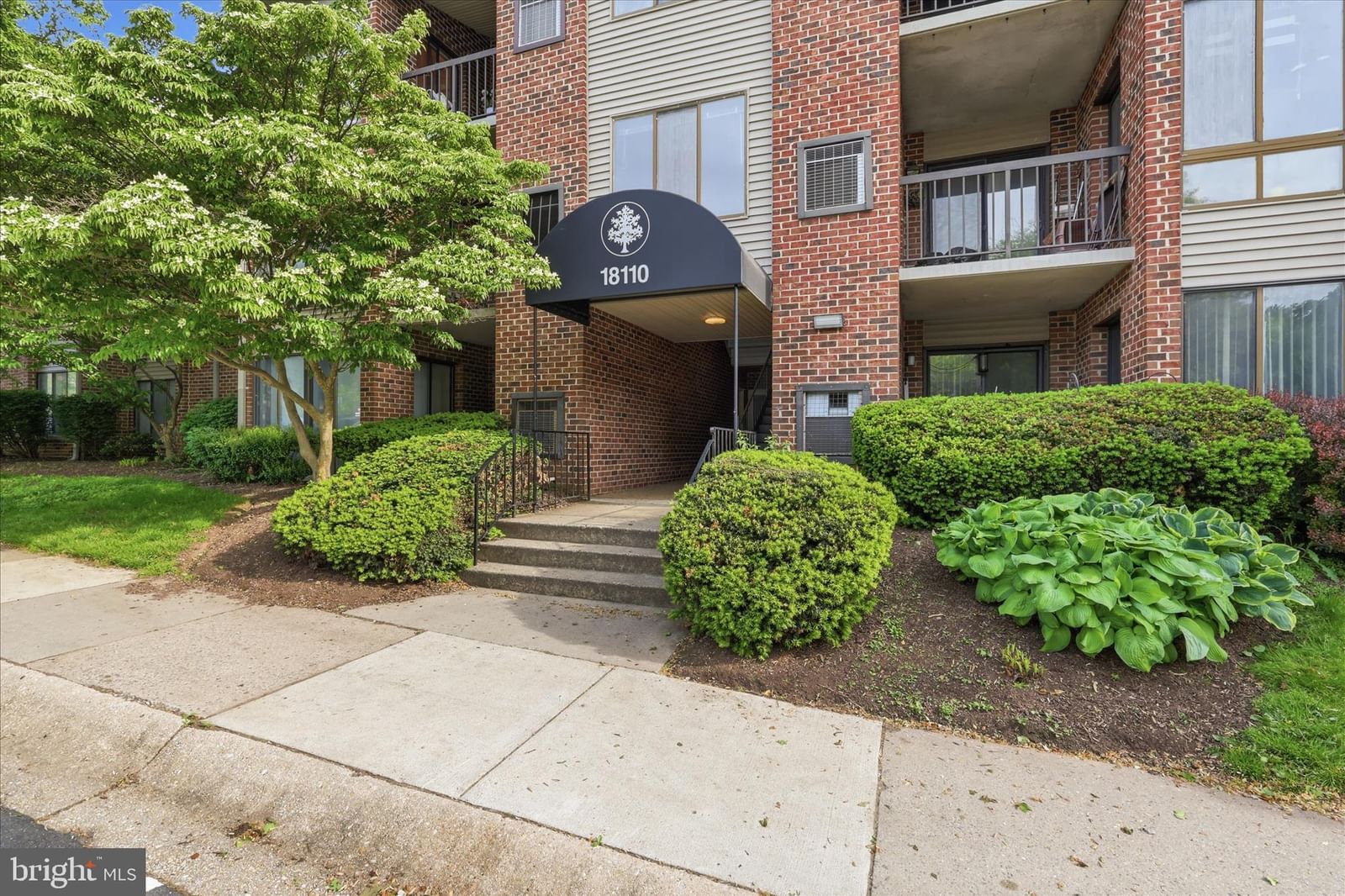 18110 CHALET DRIVE #104 photograph