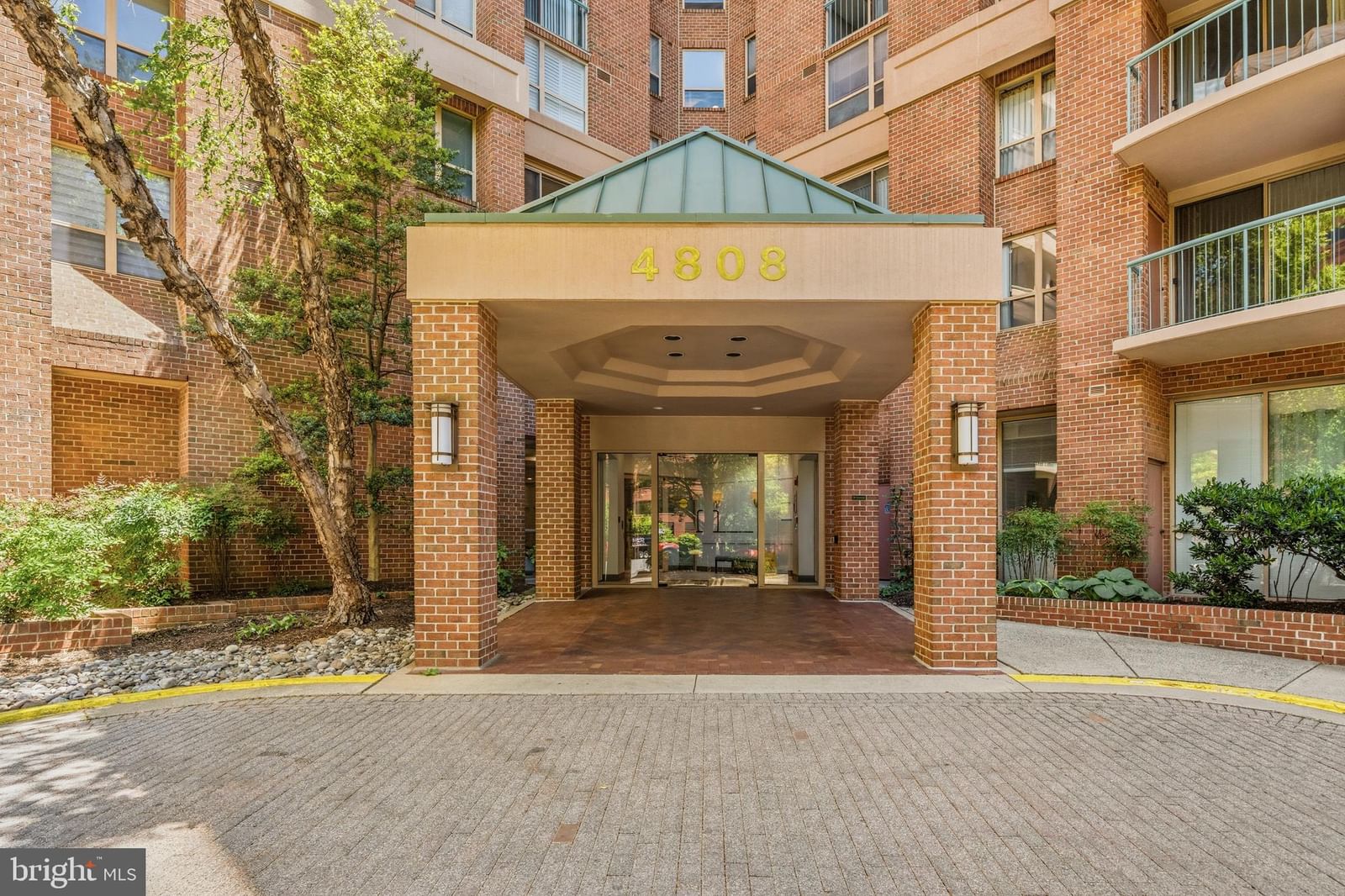 4808 MOORLAND LANE #607 photograph