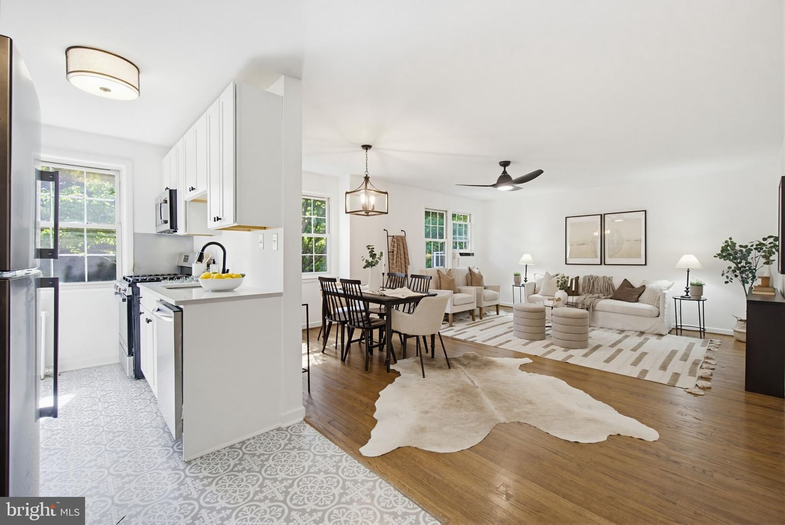 2214 COLSTON DRIVE #201 photograph