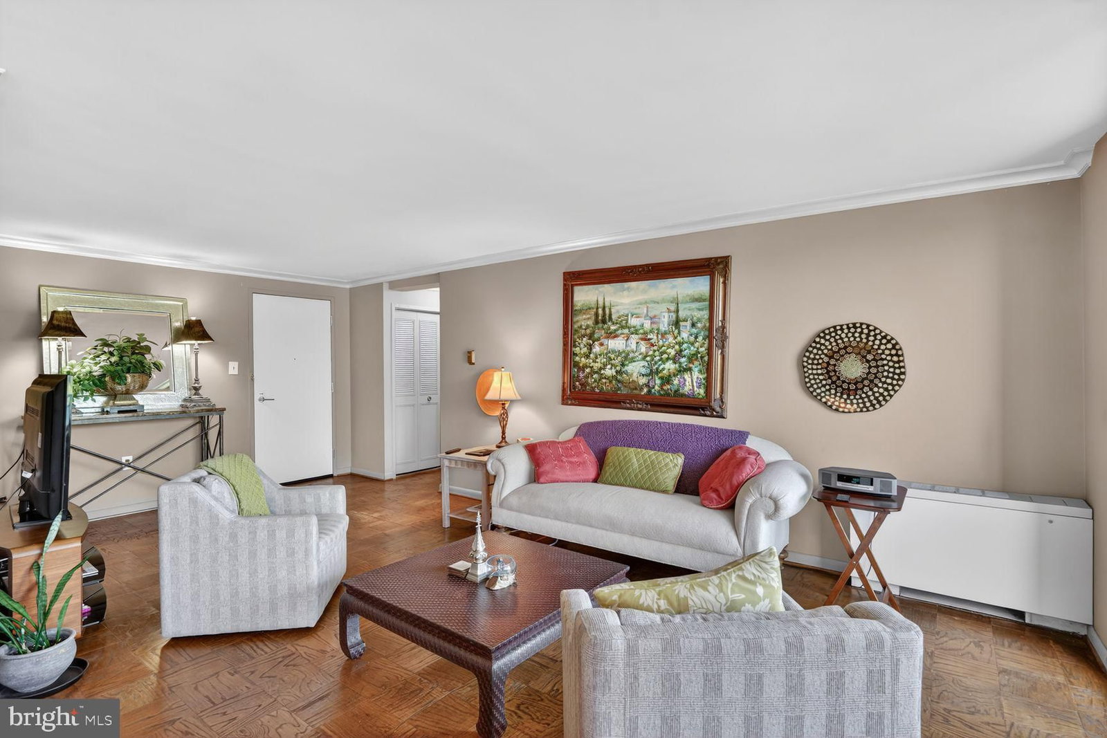 10201 GROSVENOR PLACE #720 photograph