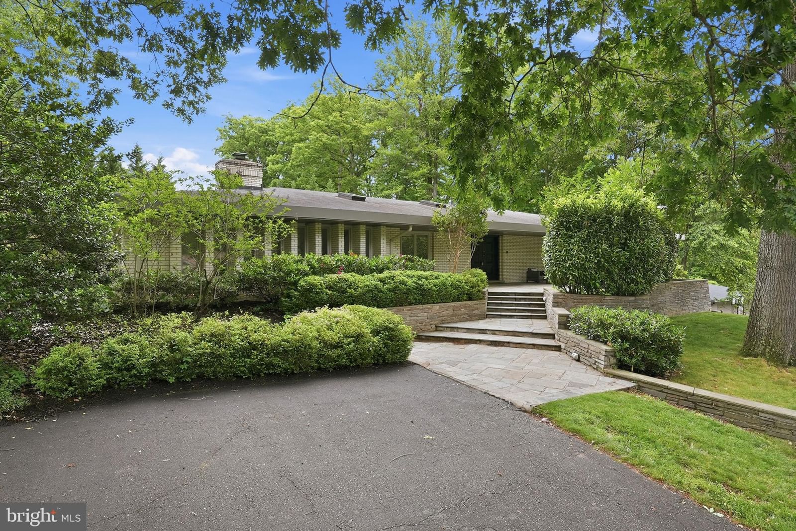 6929 CARMICHAEL AVE, BETHESDA 20817, MD
