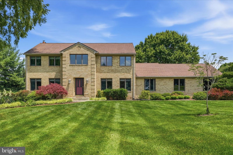 10025 BLUE BANNER DRIVE