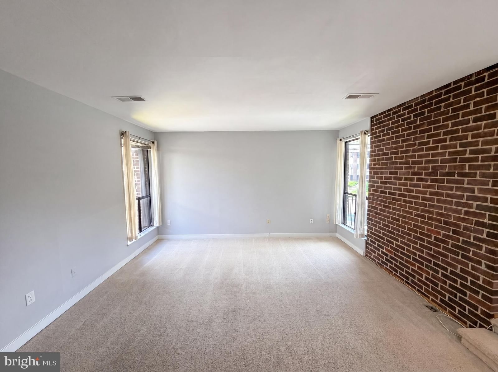 9907 BLUNDON DRIVE #302 photograph