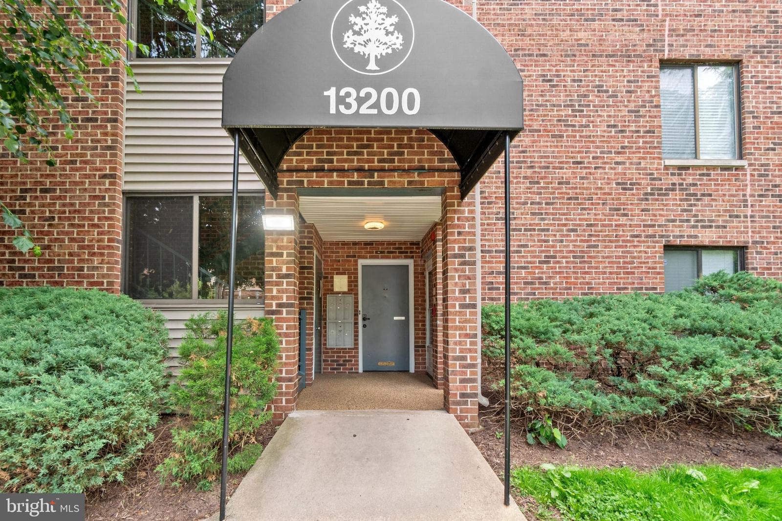 13200 CHALET PLACE #10-102 photograph