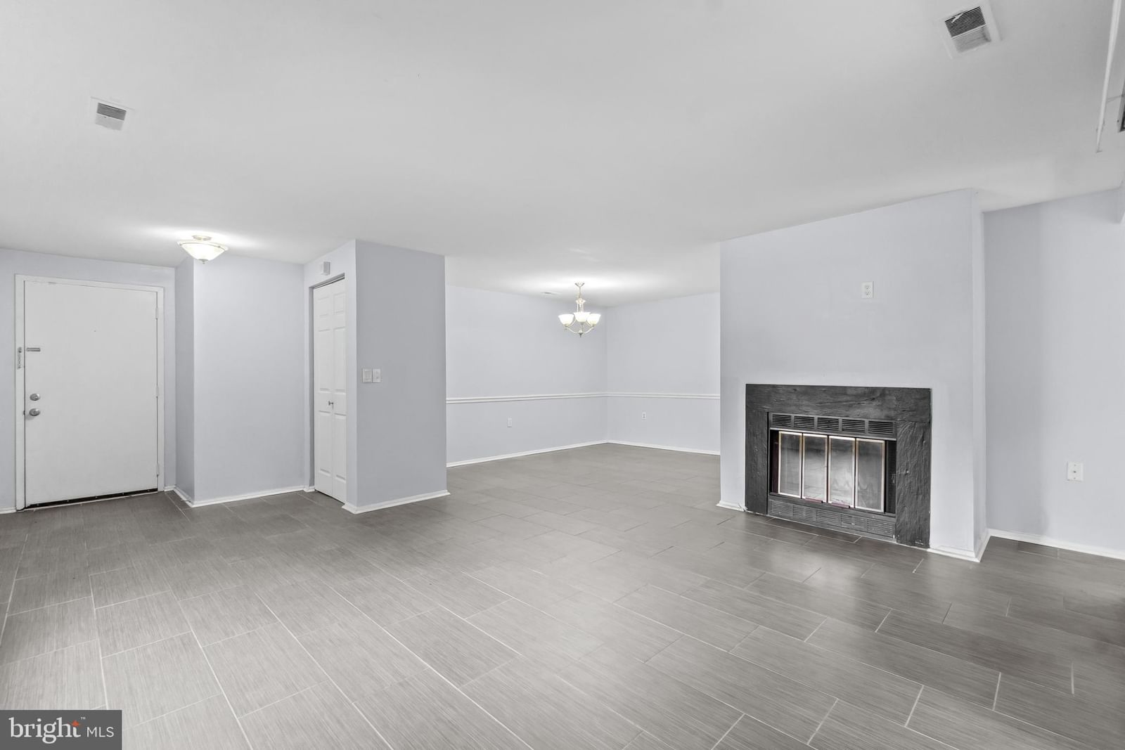 13200 CHALET PLACE #10-102 photograph