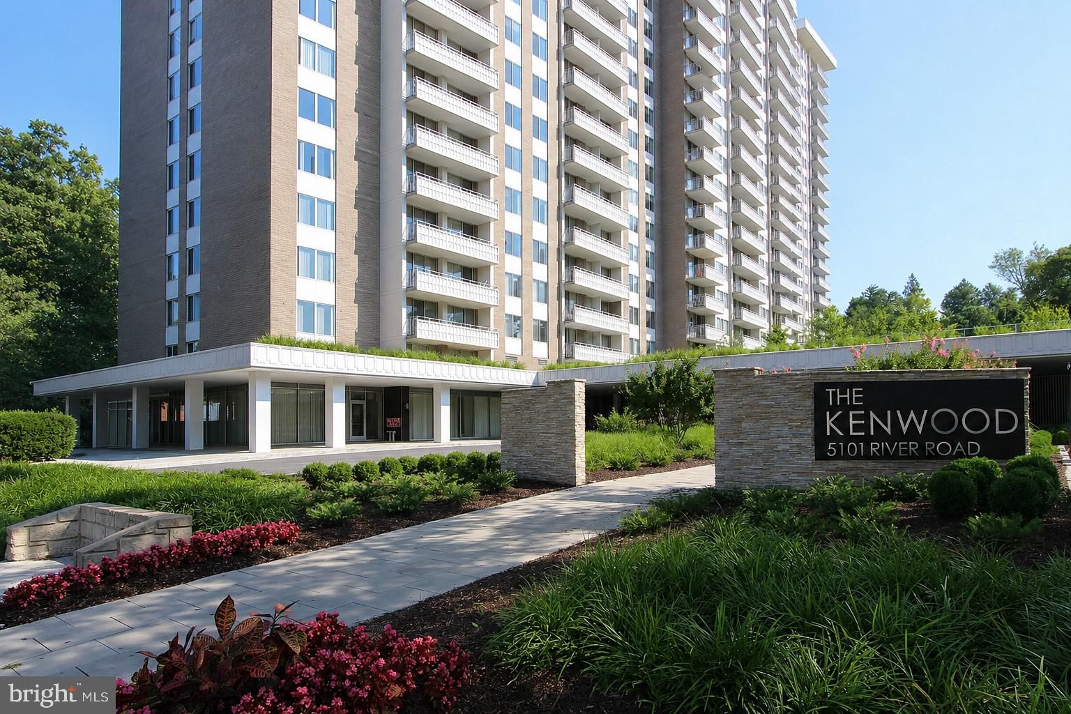 5101 RIVER ROAD #1515 photograph