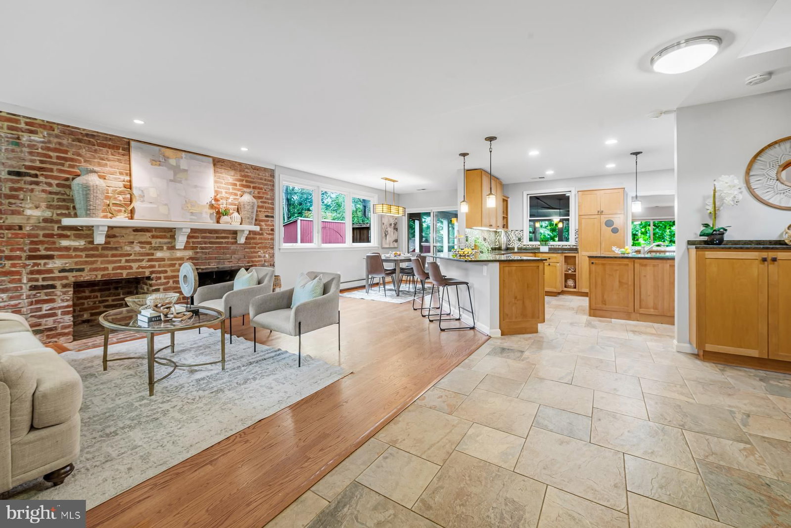 6202 W HALBERT RD, BETHESDA 20817, MD
