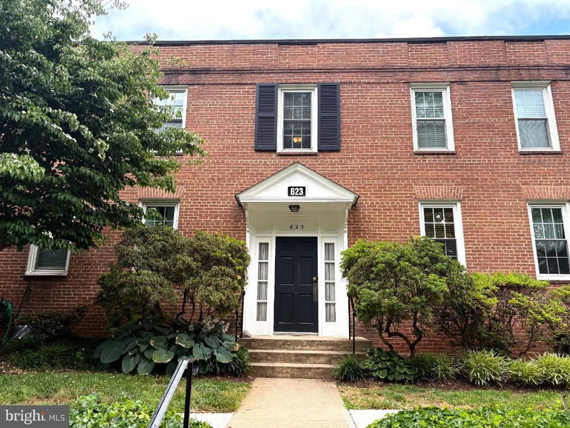 623 AZALEA DRIVE Unit 1