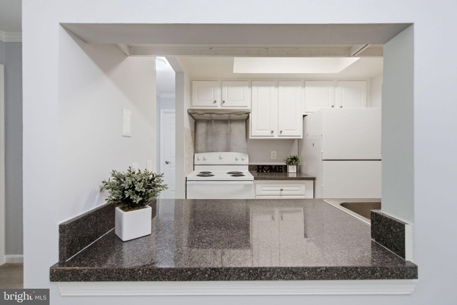 18322 STREAMSIDE DRIVE #301 photograph